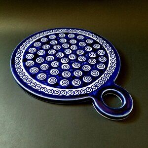 Boleslawiec Polish Pottery Hot Pot Cutting Cheese Board Trivet